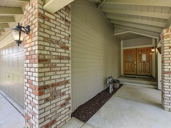 4th image of 148 Witmer Dr