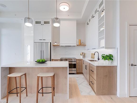 3rd image of 500 Brock Ave #2101