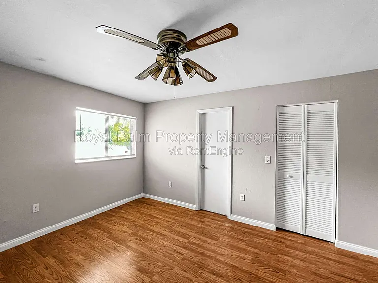 2706 Owen Ave S — Photo 12