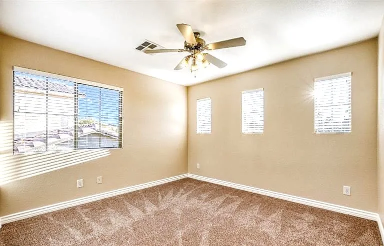 5565 Golden Palms Ct — Photo 16