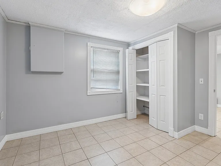 3006 S 108th St — Photo 20