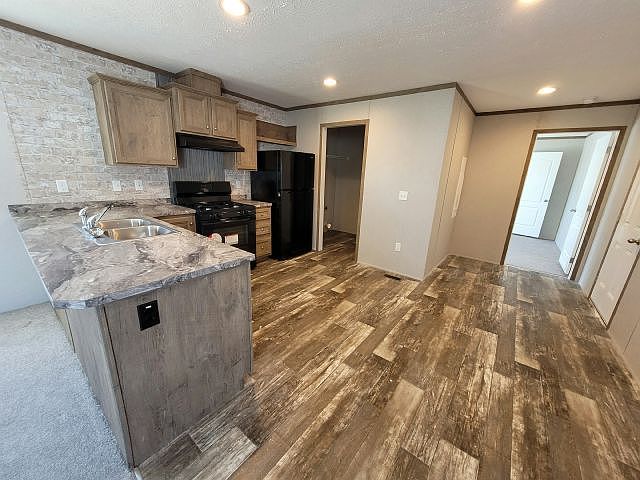 1st image of 174 Quarry Hill Est #174