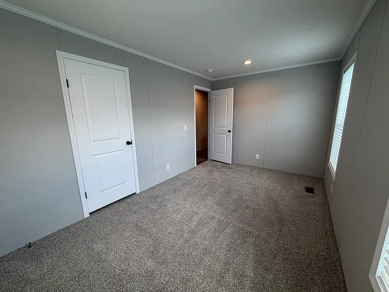 1350 Progress Way #112B — Photo 13
