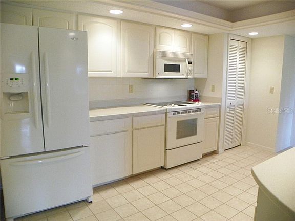 5th image of 6110 Wilshire Cir #7