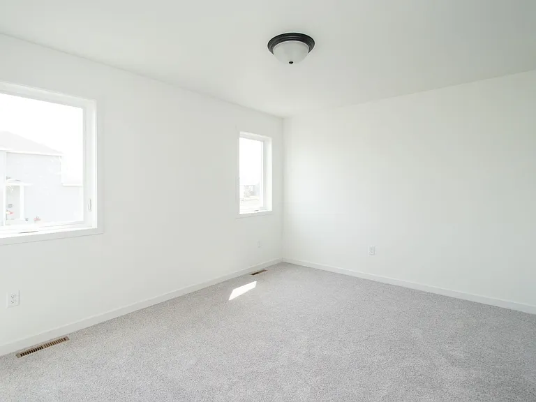 6035 8th St W — Photo 17