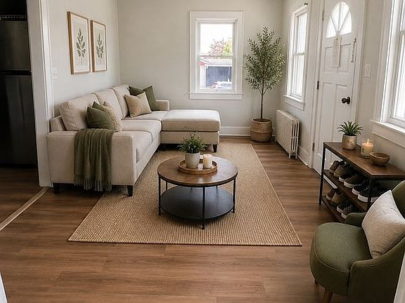 4th image of 120B Little Pl Floor 1