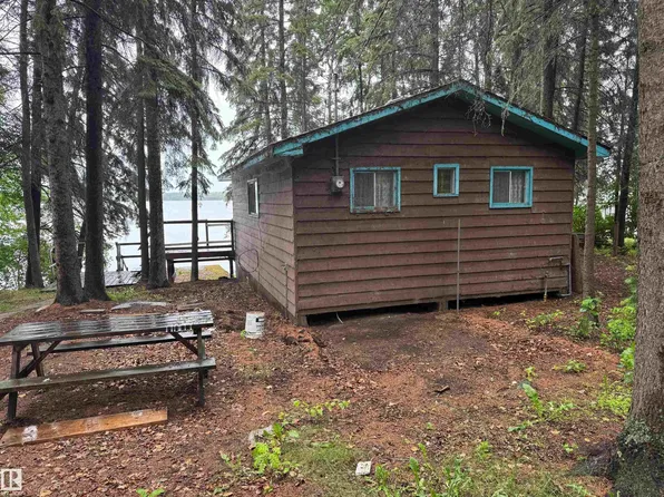 Canary Dr #128, Mewatha Beach, AB T0A 0M0