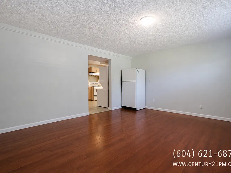 1940 Cordova Ct #BASEMENT — Photo 3