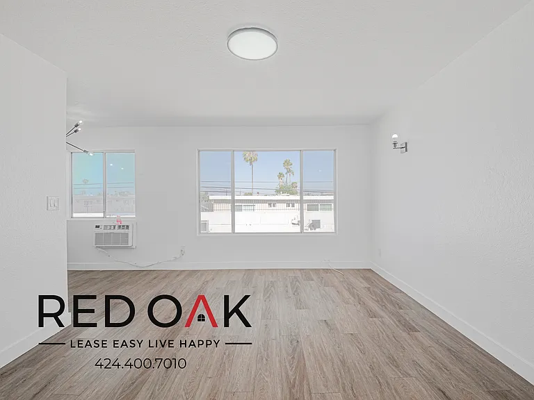 6210 10th Ave #14 — Photo 1