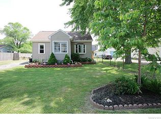 4097 Jarvis St, Blasdell, NY 14219