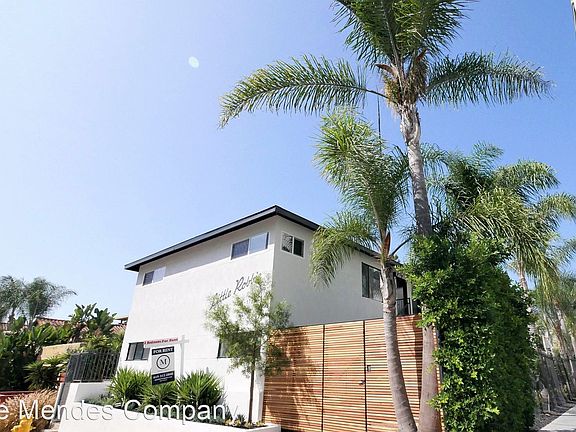 2nd image of 1760 Robinson Ave