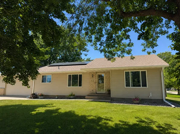 1720 Smith Ave SE, Owatonna, MN 55060