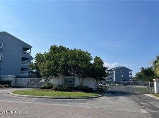 400 Virginia Ave APT 305A, Carolina Beach, NC 28428