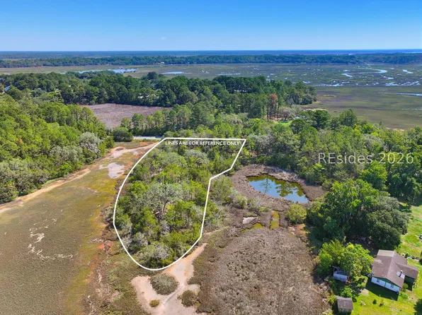 Carolina Ave, Beaufort, SC 29906