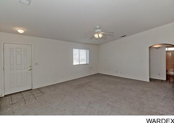 5th image of 2709 Huntington Dr