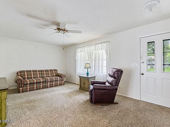 2nd image of 877 Nixon Ln