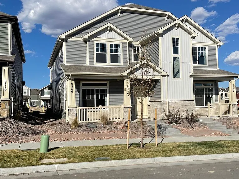 9346 Portmar Dr — Photo 2