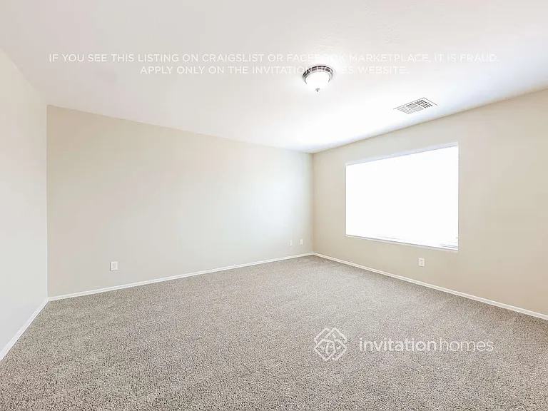 13029 W Lisbon Ln — Photo 9