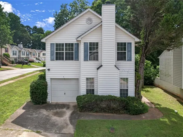 800 Tradd Ct, Stone Mountain, GA 30087