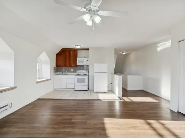 4643 Penn St #1F, Philadelphia, PA 19124