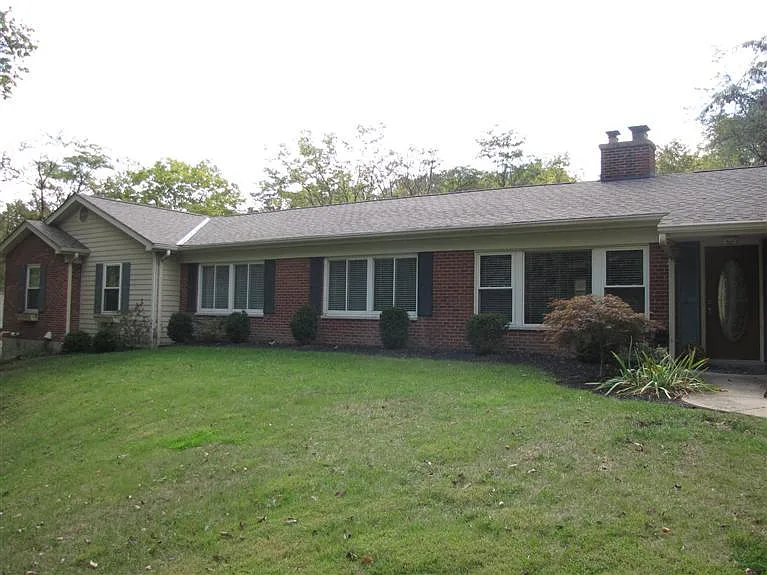 3063 Brookwood Cir photo 1