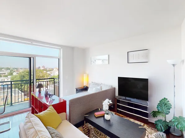 1215 Broadway APT 617, Astoria, NY 11106