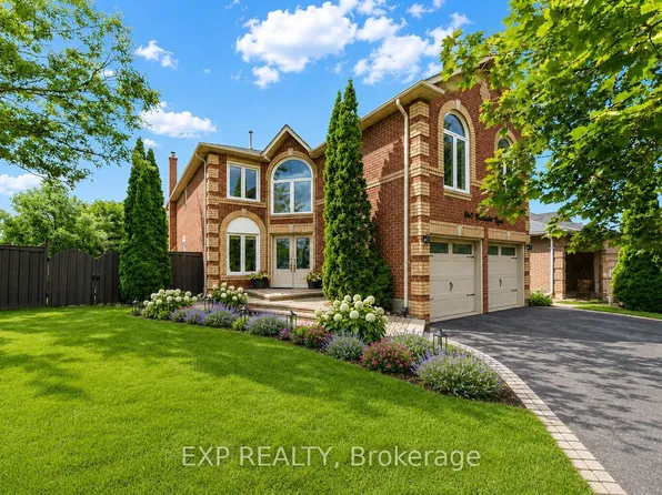 860 Hollander Rd, Newmarket, ON L3Y 8G9
