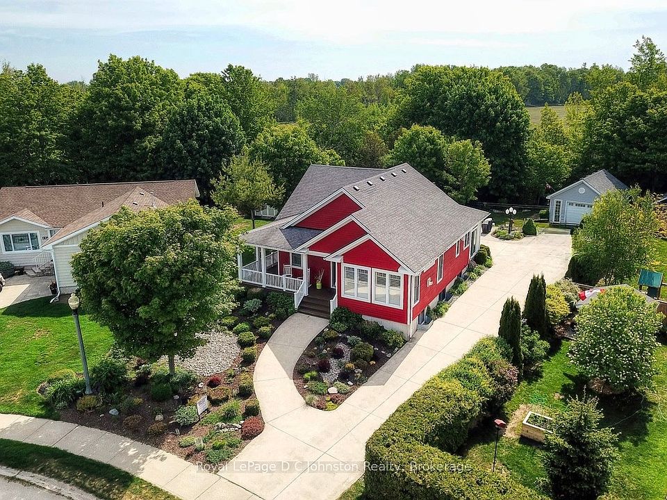 1st image of 44 Eastgate Dr