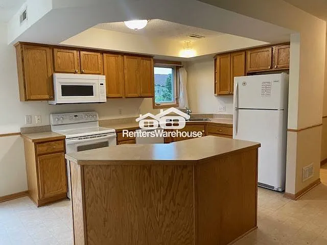 29667 North Ct — Photo 5