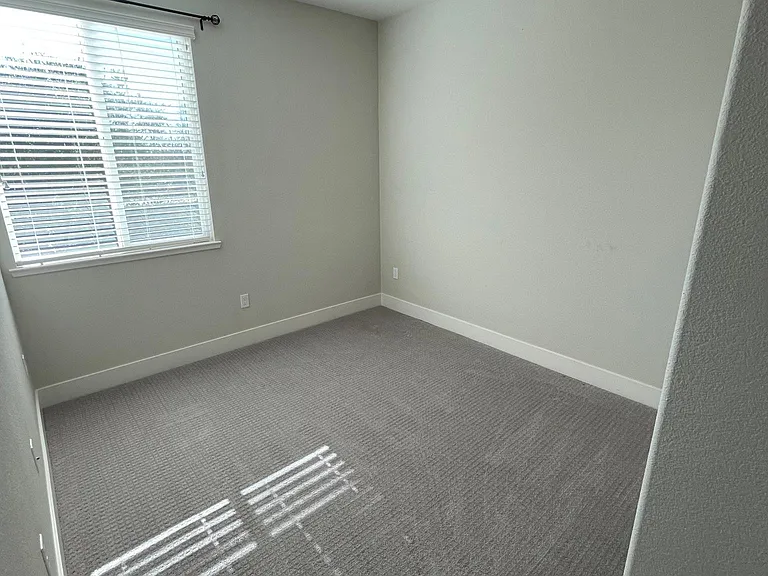363 Pear Tree Ter #E — Photo 15