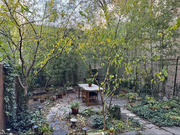 245 South Third Street image 10 of 12