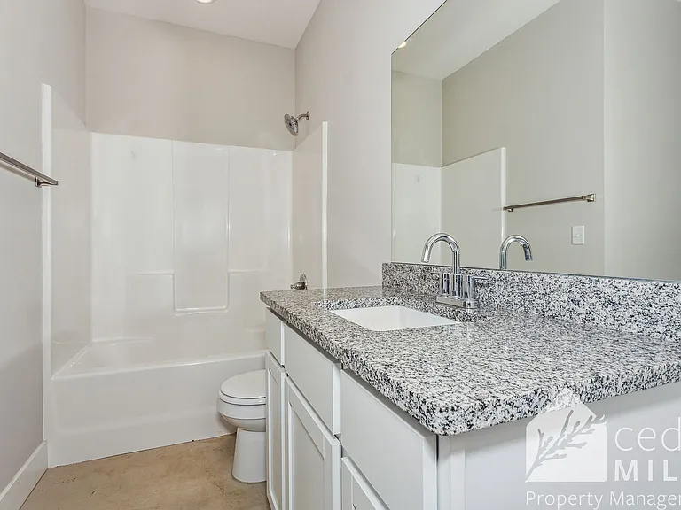 8025 E 34th St S — Photo 12
