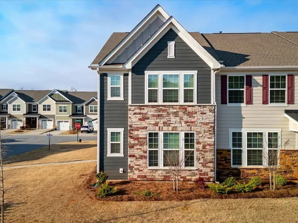 100 Gaskins Trl, Travelers Rest, SC 29690