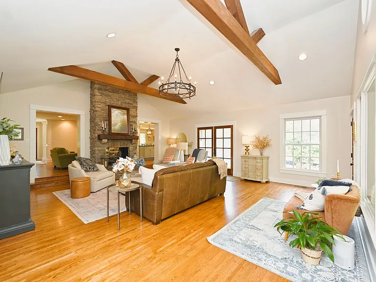 5102 Jackson Ln — Photo 10