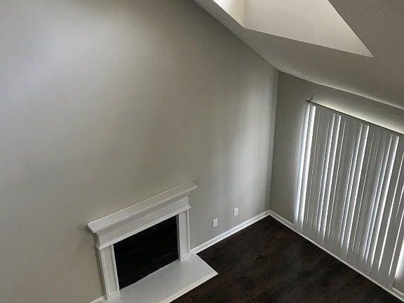 2nd image of 749 Hillandale Ln