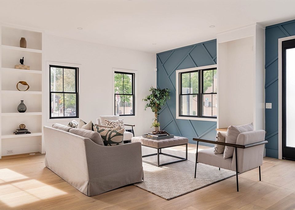 1st image of 492 Putnam Ave #492