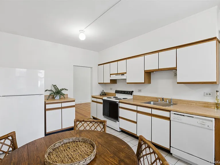 208A Wheatley Rd — Photo 15