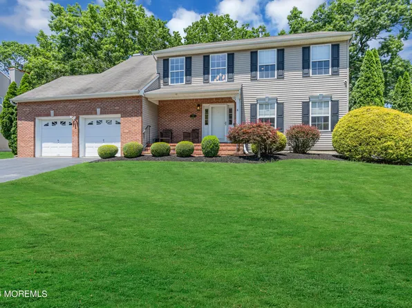 24 Glacier Drive, Howell, NJ 07731
