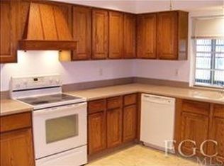 1218 Broadwater Dr, Fort Myers, FL 33919