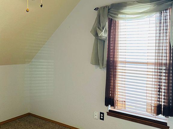 5th image of 4717 Canyon Creek Blvd