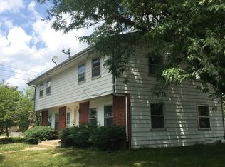 2003 8th St, Coralville, IA 52241