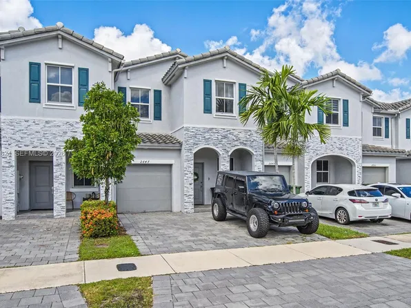 2647 SE 12th St, Homestead, FL 33035