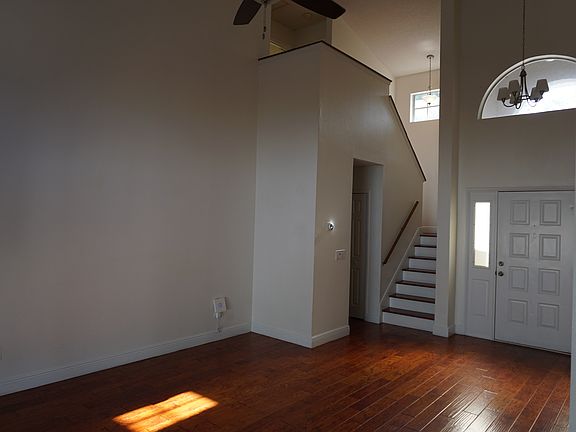 4th image of 10740 Satinwood Cir