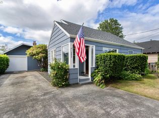 1217 2nd Ave, Seaside, OR 97138
