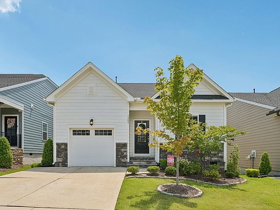 4th image of 1207 White Flint Cir