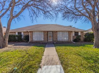 1910 Westminster Dr, Carrollton, TX 75007