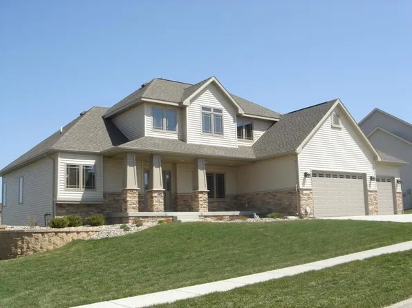 3317 Preston Cir, Ames, IA 50010