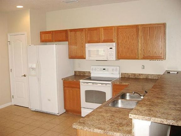 5th image of 1035 Venetian Dr