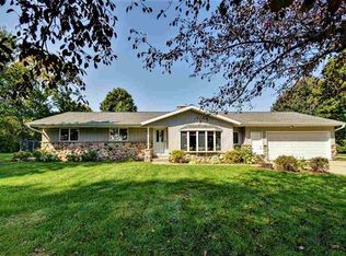 1811 Sylvan Dr, Green Bay, WI 54313