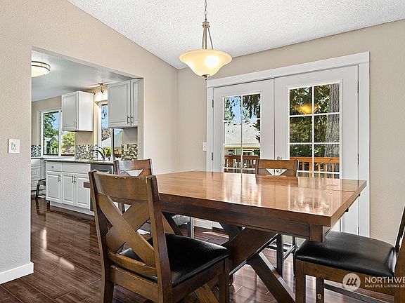 5th image of 16515 14th Avenue Ct E